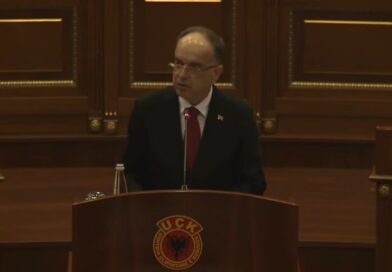 Presidenti Begaj: Bekuar qoftë Republika e Kosovës! Rroftë kombi shqiptar! Rrofshin miqtë e shqiptarëve!