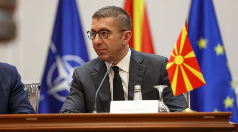 Mickoski: Jemi të fokusuar në realizimin e Agjendës Reformuese dhe vendosjen e rendit në shtet