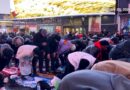 Qindra myslimanë bëjnë iftar dhe falin teravitë në zemër të Nju Jorkut (VIDEO)
