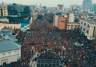 Mbi 130 mijë qytetarë morën pjesë në marshin “Drejtësi, jo politikë”