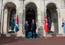 Presidenti turk Erdogan pret Mbretin Abdullah të Jordanisë në Stamboll