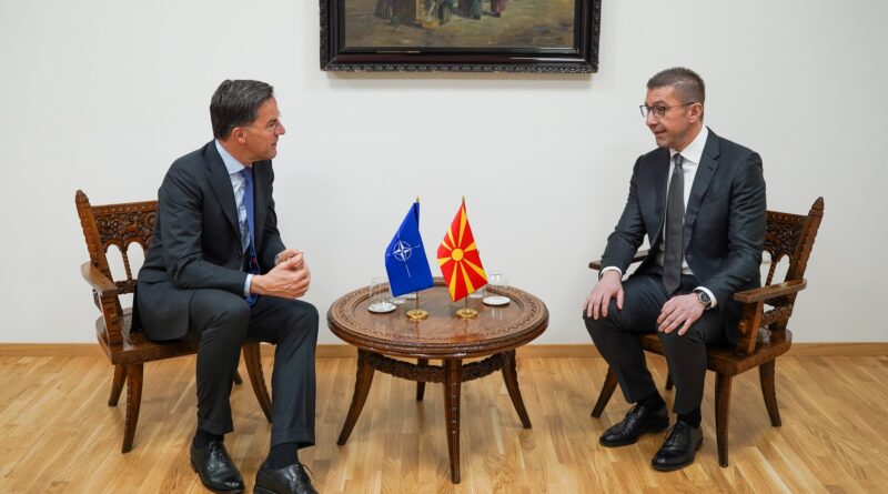 Mickoski pret në takim Sekretarin e NATO-s, Mark Rutte