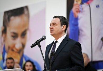 Vendoset gurthemeli i Qendrës Nacionale të Xhudos në Pejë, Kurti: Mbi 5.7 milionë euro investime në xhudo, përgjigje ndaj sukseseve