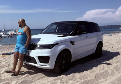 ​Digjet vetura e Kurto Dudushit, kryetarit të Shuto Orizares