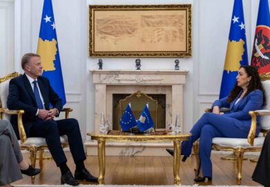 Osmani priti në takim lamtumirës ambasadorin e BE-së në Kosovë, Aivo Orav