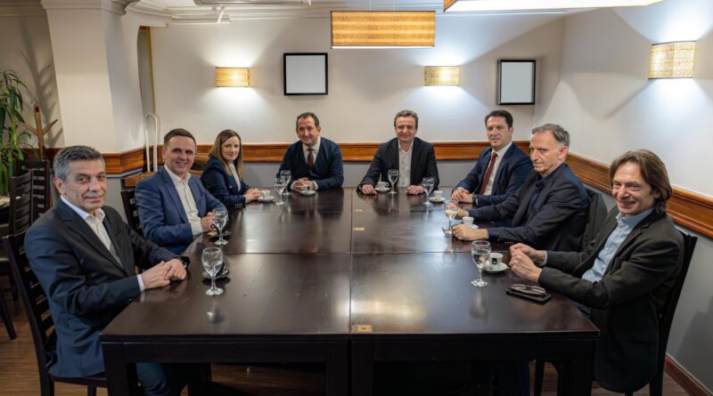 “VLEN NJË”, Liderët e VLEN-it në takim me kryeministrin e Kosovës Albin Kurti! A u finalizua shkrirja?
