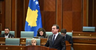 Kurti pas rikthimit në punë të Kuvendit: Vullneti i popullit nuk shpërndahet me dekrete