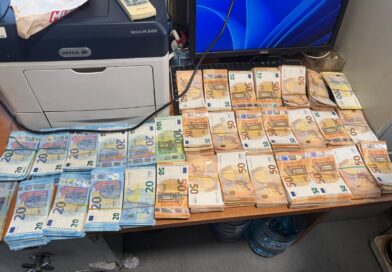 Dogana konfiskon mbi 122 mijë euro të padeklaruara tek Dheu i Bardhë
