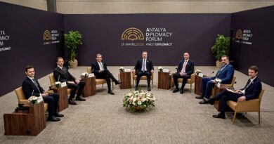 Konjufca përfaqëson Kosovën në “Antalya Diplomacy Forum” në Turqi