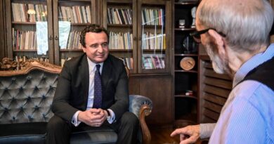 Kurti: Qosja mbetet një nga intelektualët më të spikatur bashkëkohorë shqiptarë