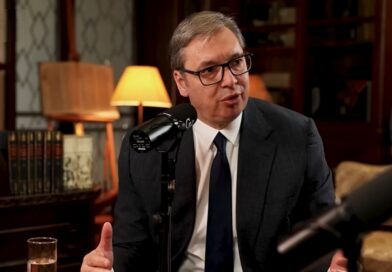 Vuçiq me deklaratë ‘bombë’: Më thonin se jam pro shqiptar, sepse nëna ime ka tradhtuar babain me një shqiptar dhe unë jam i tillë