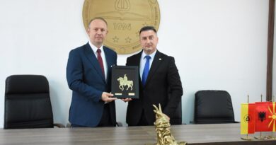 Kryetari i Kuvendit, Afrim Gashi e vizitoi Universitetin e Tetovës dhe bashkëbisedoi me studentët