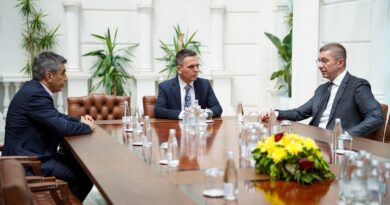 Mickoski, Kasami dhe Mexhiti diskutojnë zgjidhje për përdorimin e gjuhëve në provimin e jurisprudencës