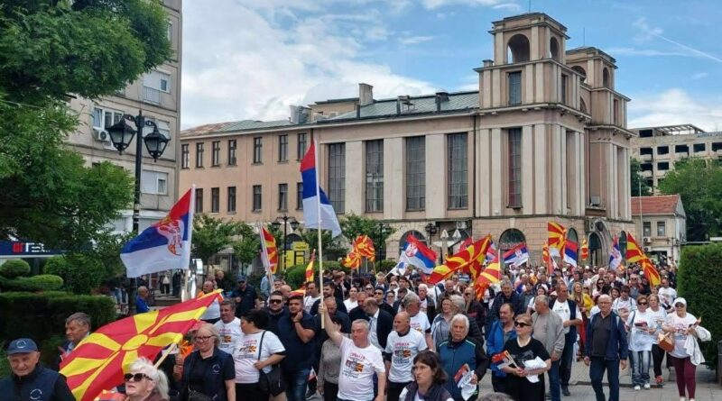BDI: Kur shteti merr erë Beogradi, VLEN sulmon studentët shqiptarë