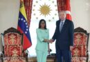 Presidenti turk Erdoğan pret në Stamboll presidenten në detyrë të Venezuelës