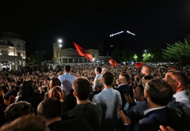 Kurti nga sheshi i Prishtinës: Vazhdojmë të punojmë, krejt për shtet, sepse pa dyshim kemi shtet për krejt