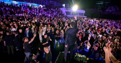 Sonte në Sheshin Skënderbeu, bashkë me Albin Kurtin – Krejt për shtet, shtet për krejt