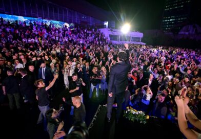 Sonte në Sheshin Skënderbeu, bashkë me Albin Kurtin – Krejt për shtet, shtet për krejt