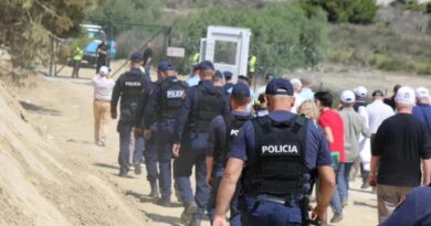 Parlamenti europian kërkon anulim të shpejtë të projektit në Zvërnec