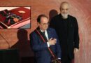 Rama i jep medaljen e artë ish-presidentit francez, François Hollande: Kontribuoi në forcimin e marrëdhënieve mes Shqipërisë dhe Francës