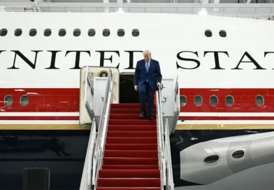 Trump kryen fluturimin e parë me avionin luksoz që i dhuroi Katari: Është mbresëlënës, SHBA nuk e ndërton dot një mrekulli të tillë