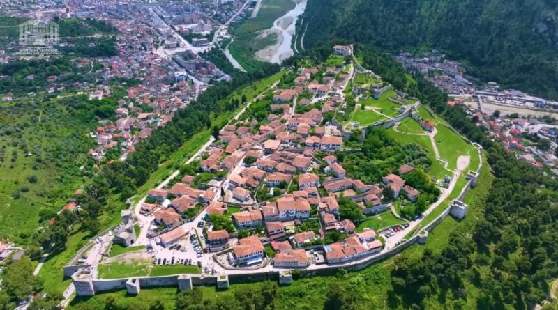Media e huaj: Shqipëria shënon rritje rekord të kërkesës për akomodime turistike në Ballkan