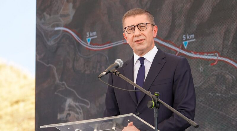 Mickoski: Pas më shumë se 20 vitesh, nis ndërtimi i autostradës Shkup–Bllacë, moment historik për shtetin