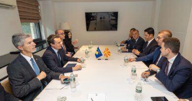 Mickoski e Kurti takohen në Nju Jork, diskutojnë për marrëdhëniet e fqinjësisë së mirë dhe bashkëpunimin rajonal