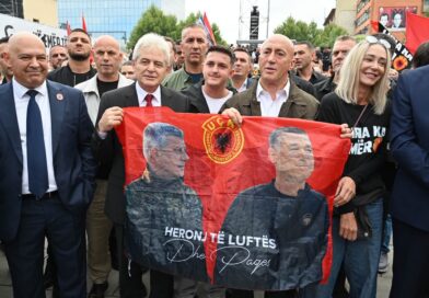 Ahmeti: Rroftë Kosova! Rroftë UÇK-ja!