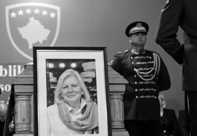 Në Kuvend u bënë homazhe në nderim të ish-deputetes Flora Brovina