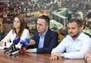 Kasami mbron zëvendësin e tij: “Nuk besoj se ka kërcënuar gazetarët”