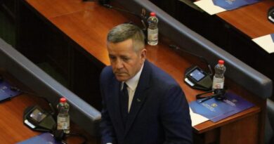 Mustafa bën thirrje për koalicion LVV-PDK: Kosovës i duhet unitet dhe drejtim i ri