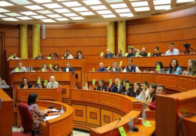 Tirana nderon krerët e UÇK-së, Thaçi, Veseli, Krasniqi e Selimi “Qytetarë Nderi”