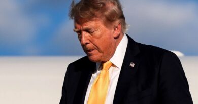 Trump shfaqet me flokë më të errët, pamja e re ndez reagimet në rrjet