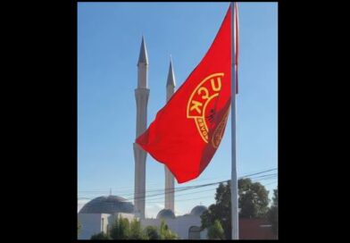 BIK-u me vendim: Flamuri i UÇK-së të valojë në çdo minare
