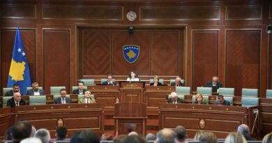 Seanca e jashtëzakonshme plenare e Kuvendit – gjithçka që duhet të dini