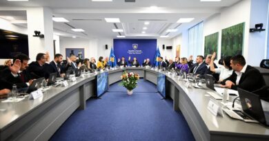 Qeveria e Kosovës themelon grupin punues për mbështetjen e ish-krerëve të UÇK-së në Apel