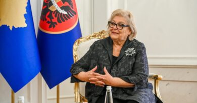 Presidentja e Kosovës, Justina Shiroka Pula miraton Ligjin për Specialen